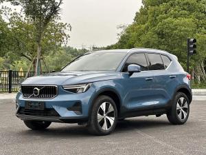 Volvo XC40 2022 Гибрид
