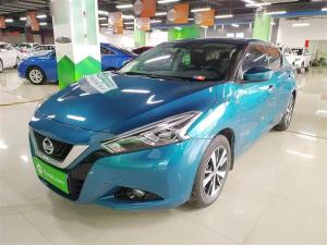 Nissan Bluebird 2019 Бензин