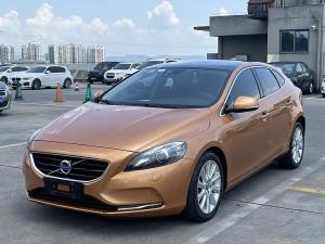 Volvo V40 2013 Бензин