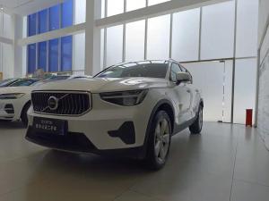 Volvo XC40 2022 Гибрид