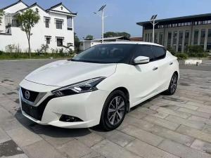 Nissan Bluebird 2019 Бензин