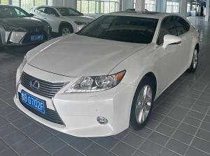 Lexus ES 2014 Гибрид