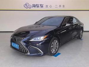 Lexus ES 2022 Бензин