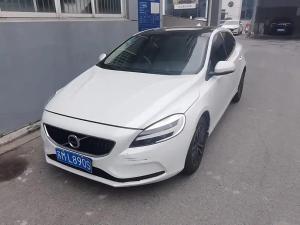 Volvo V40 2018 Бензин