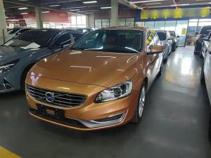 Volvo S60 2014 Бензин