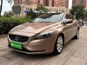 Volvo V40 2013 Бензин