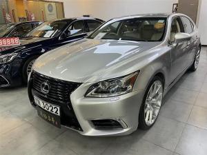 Lexus LS 2014 Бензин