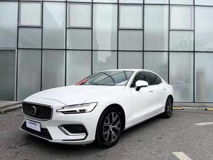 Volvo S60 2023 Гибрид