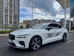 Volvo S60 2023 Гибрид