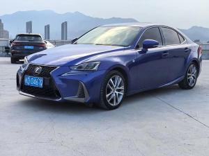 Lexus IS 2018 Бензин