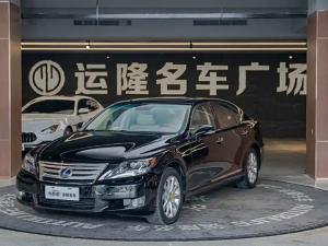 Lexus LS 2009 Бензин