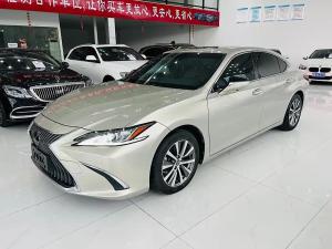 Lexus ES 2021 Бензин