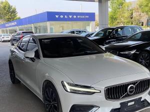 Volvo S60 2023 Гибрид