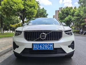 Volvo XC40 2022 Гибрид