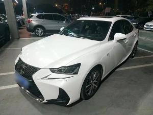 Lexus IS 2017 Бензин