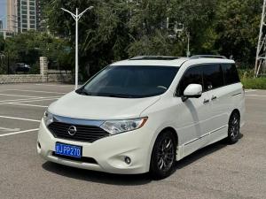 Nissan Quest 2015 Бензин