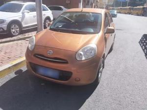 Nissan March 2014 Бензин