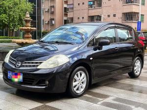 Nissan  Tiida 2008 Бензин