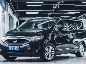 Nissan Quest 2017 Бензин