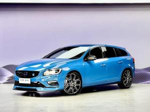 Volvo V60 2019 Бензин