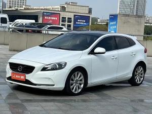 Volvo V40 2014 Бензин