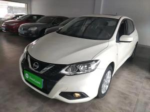 Nissan  Tiida 2018 Бензин