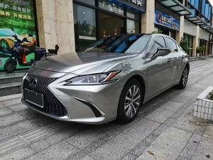 Lexus ES 2021 Бензин