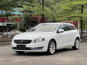 Volvo V60 2014 Бензин