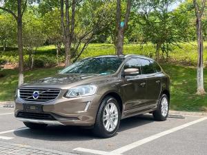 Volvo XC60 2015 Бензин