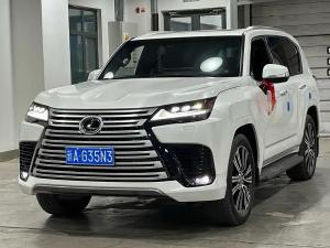 Lexus LX 2024 Бензин