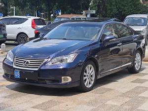 Lexus ES 2011 Бензин
