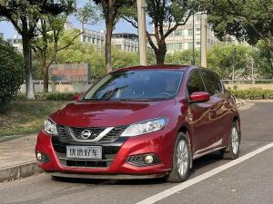 Nissan  Tiida 2017 Бензин