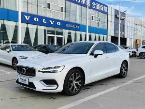 Volvo S60 2023 Гибрид