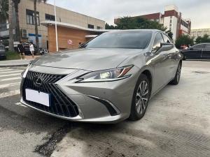 Lexus ES 2023 Бензин