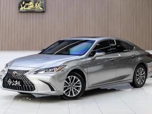 Lexus ES 2022 Бензин