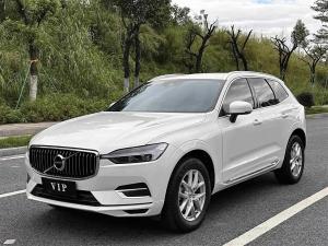 Volvo XC60 2021 Бензин