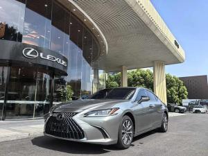 Lexus ES 2023 Бензин