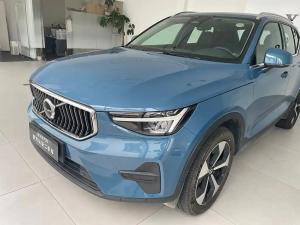 Volvo XC40 2022 Гибрид