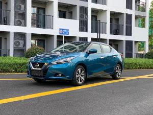 Nissan Bluebird 2019 Бензин