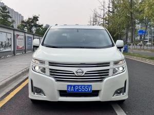 Nissan Quest 2014 Бензин