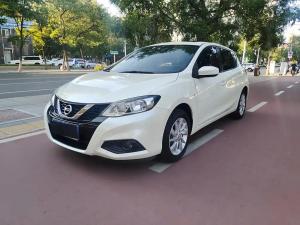 Nissan  Tiida 2017 Бензин
