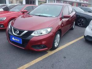 Nissan  Tiida 2018 Бензин