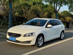 Volvo V60 2017 Бензин