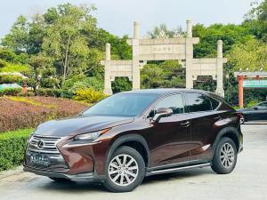 Lexus NX 2017 Бензин