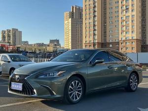 Lexus ES 2023 Бензин