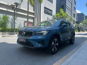 Volvo XC40 2022 Гибрид