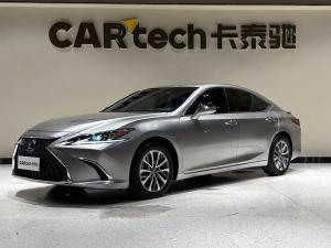 Lexus ES 2022 Гибрид