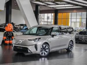 Volvo EM90 2024 Электрический