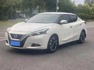 Nissan Bluebird 2016 Бензин