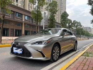 Lexus ES 2021 Бензин
